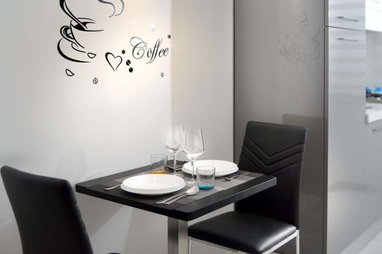 Alexandra Exclusive Apartment Наполи Екстериор снимка