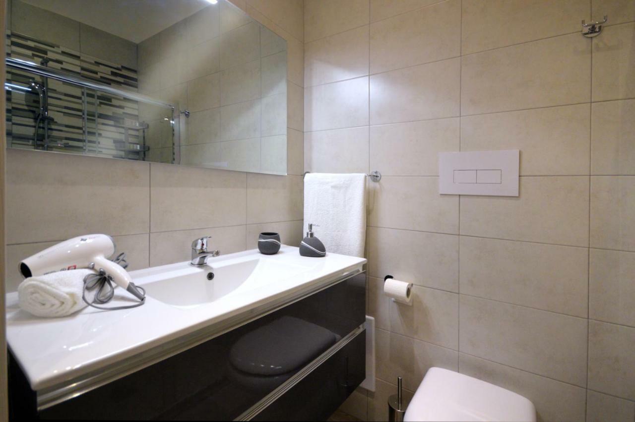 Alexandra Exclusive Apartment Наполи Екстериор снимка