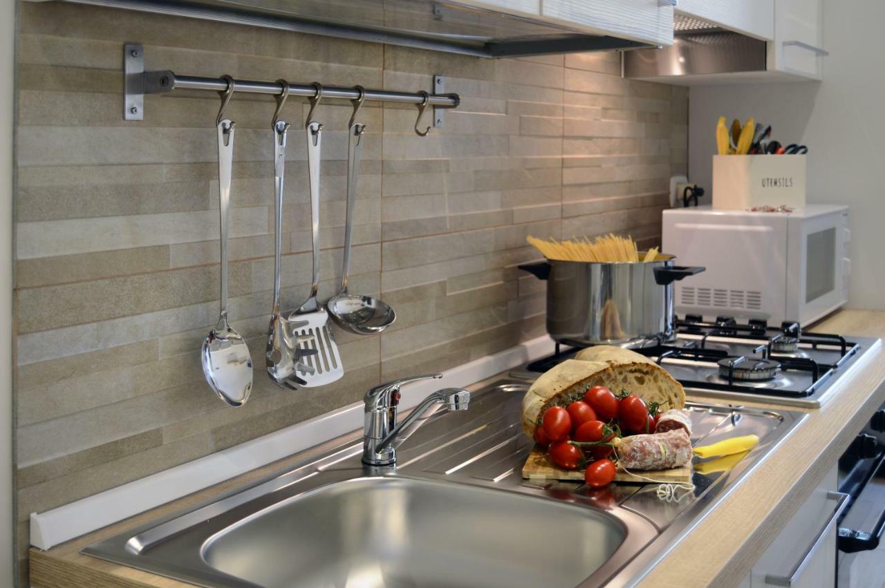 Alexandra Exclusive Apartment Наполи Екстериор снимка
