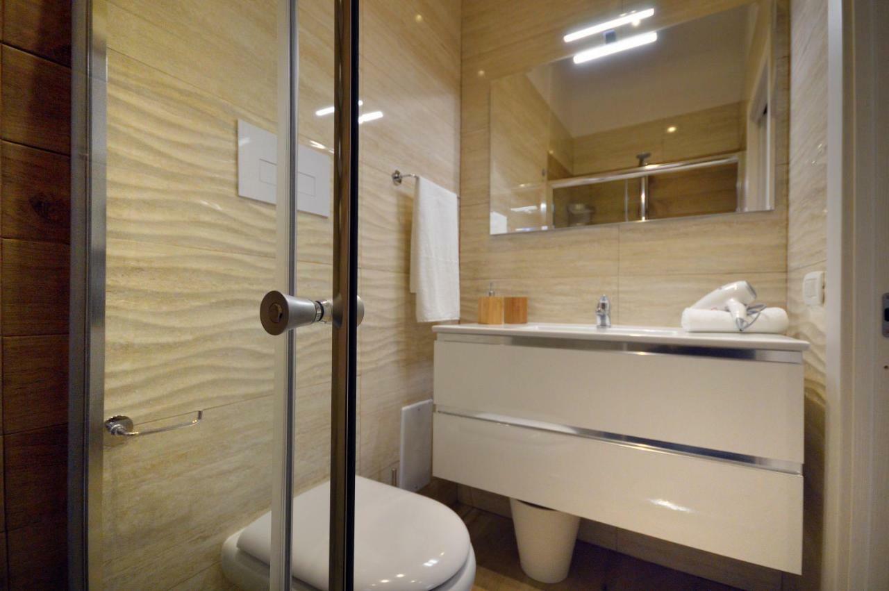 Alexandra Exclusive Apartment Наполи Екстериор снимка