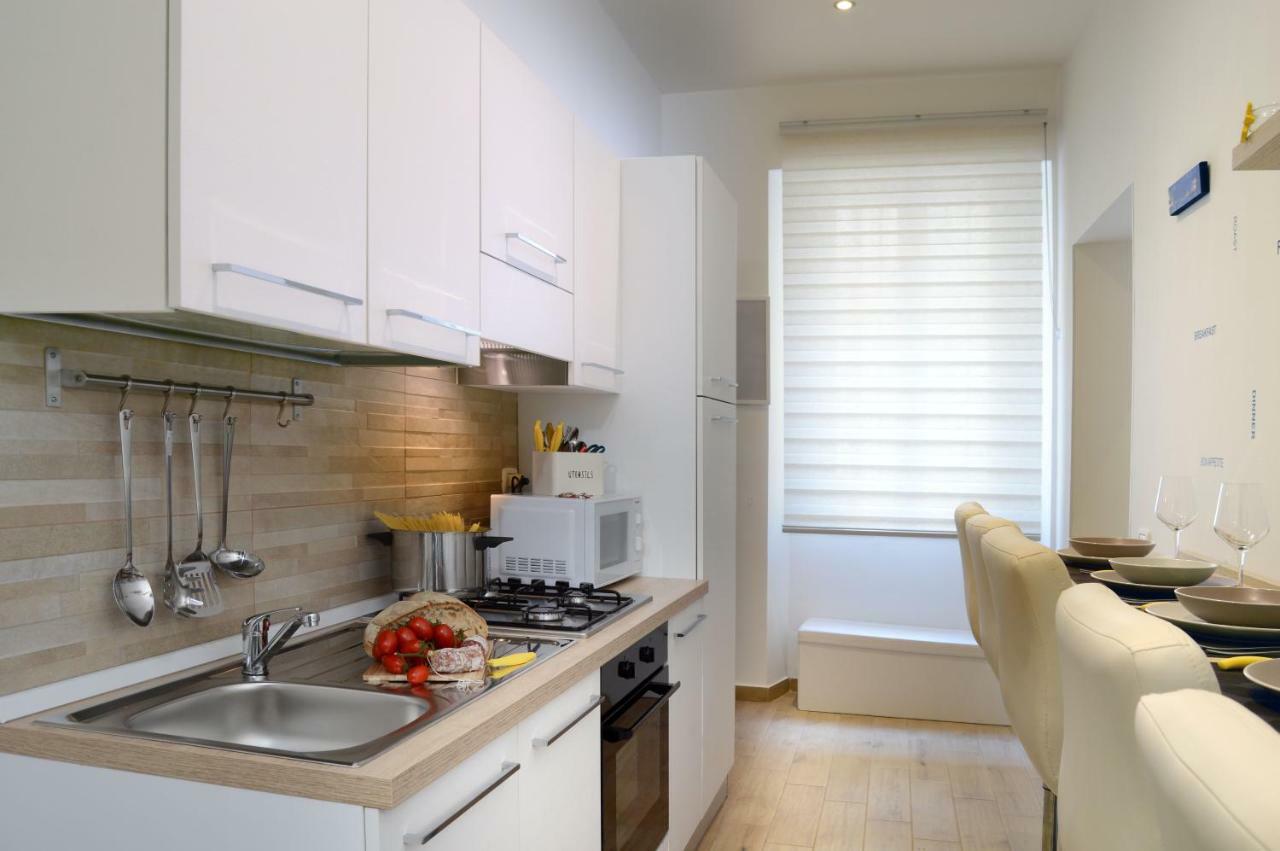 Alexandra Exclusive Apartment Наполи Екстериор снимка